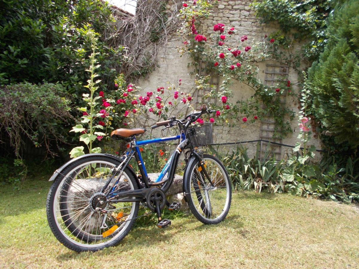 Le Clos Des Palmiers Saint-Ouen-d'Aunis Buitenkant foto