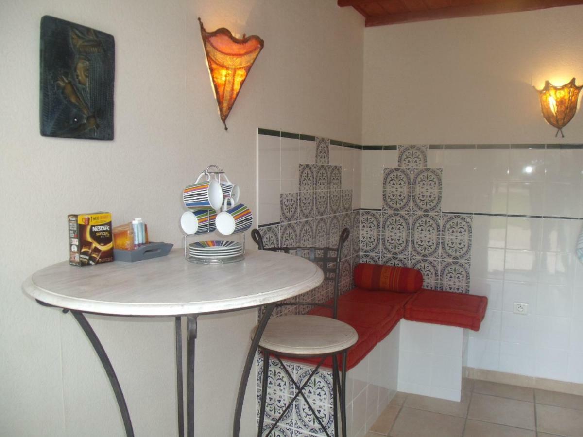 Le Clos Des Palmiers Saint-Ouen-d'Aunis Buitenkant foto
