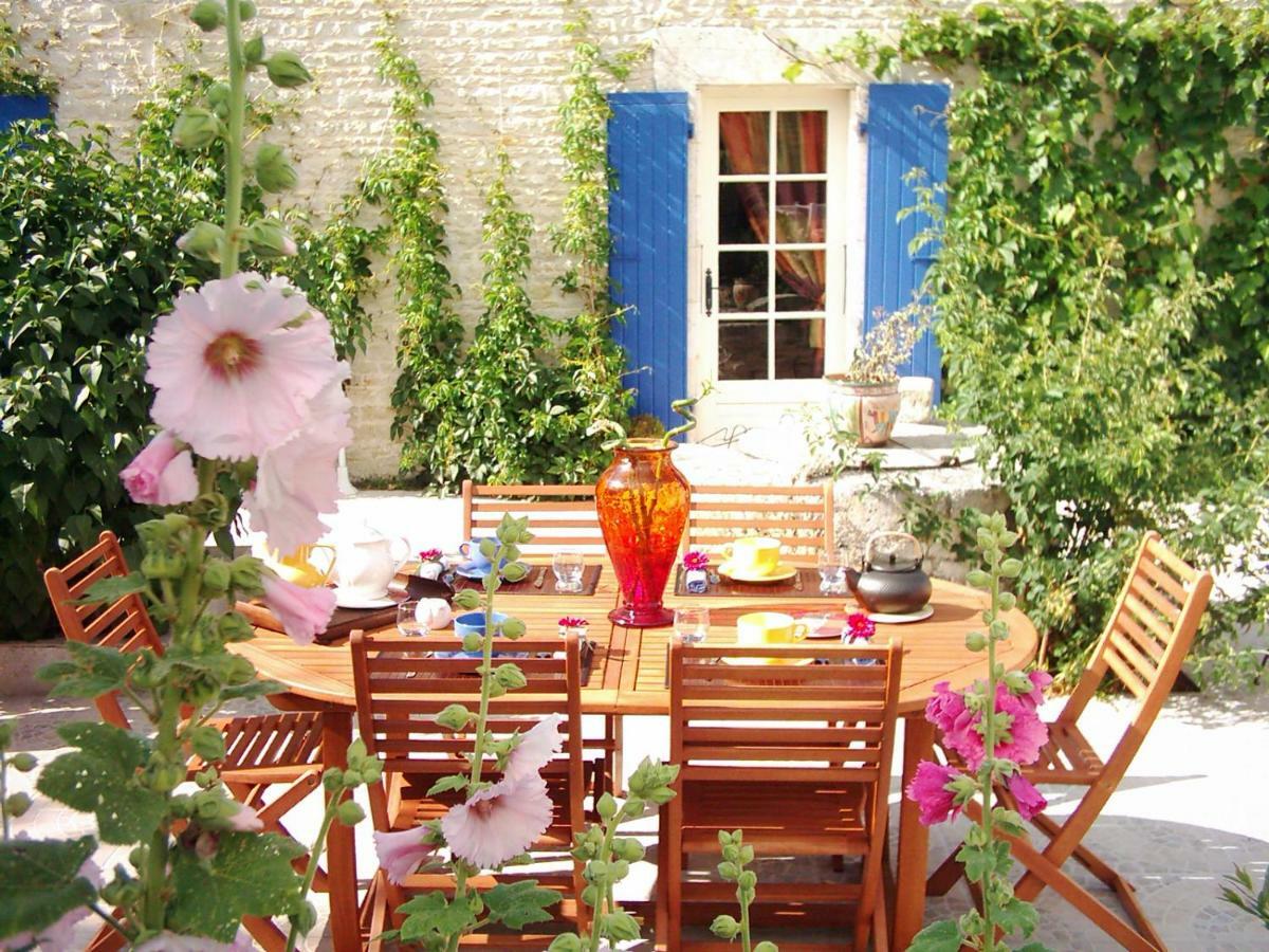 Le Clos Des Palmiers Saint-Ouen-d'Aunis Buitenkant foto